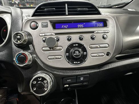 Used 2010 Honda Fit Sport image 10