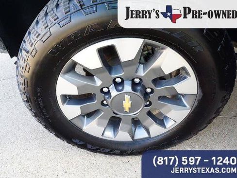 Used 2024 Chevrolet Silverado 2500 Custom w/ Custom Value Package AWD/4WD image 9