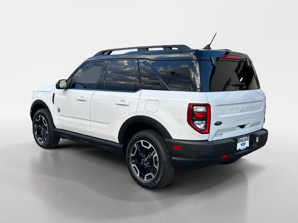Used 2024 Ford Bronco Sport Outer Banks w/ Tech Package AWD/4WD image 3