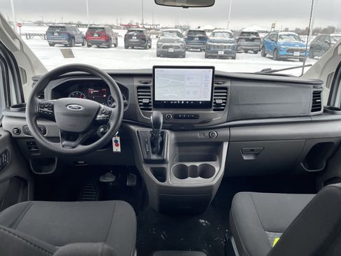 Used 2022 Ford Transit 350 XLT image 18