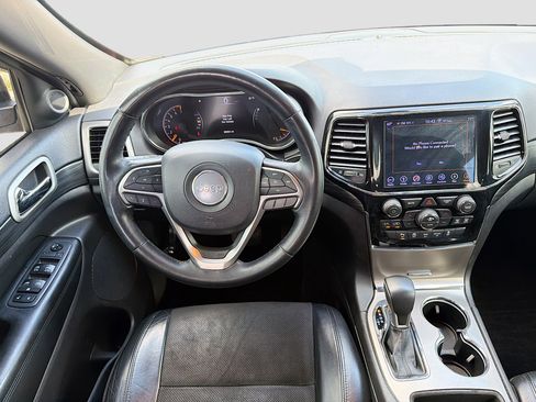 Used 2019 Jeep Grand Cherokee Altitude image 17