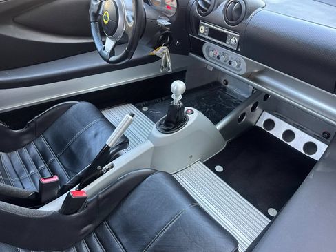 Used 2005 Lotus Elise RWD image 14