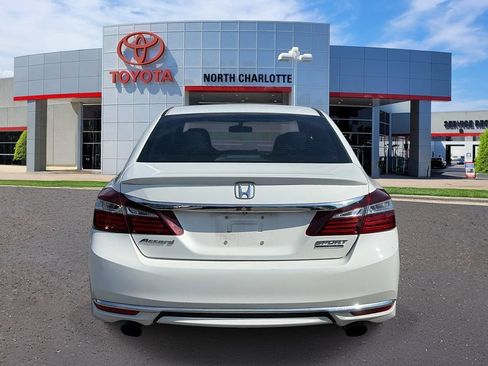 Used 2017 Honda Accord Sport Special Edition image 5