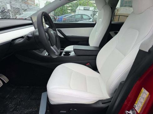 Used 2021 Tesla Model Y Performance AWD/4WD image 5