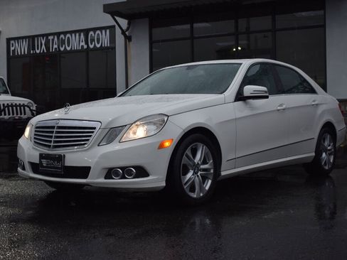 Used 2011 Mercedes-Benz E 350 Sedan image 5