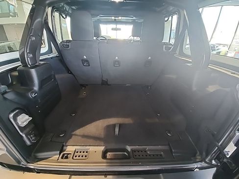 Used 2021 Jeep Wrangler Unlimited Sport image 21