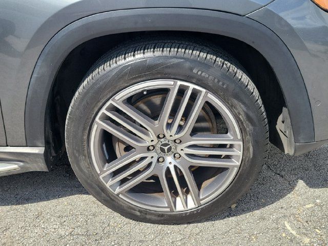 Used 2022 Mercedes-Benz GLS 450 4MATIC image 5