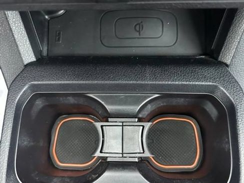 Used 2019 Toyota Tacoma TRD Sport w/ Technology Package AWD/4WD image 29