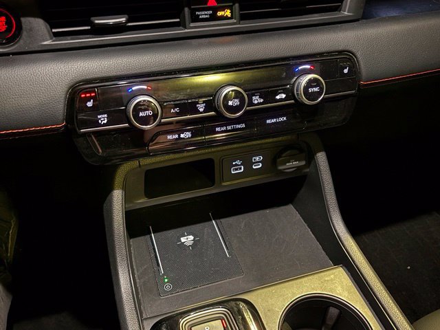 Used 2025 Honda Pilot TrailSport image 18