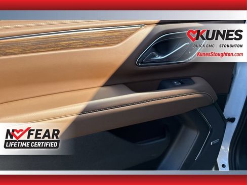 Used 2024 Chevrolet Suburban High Country image 39