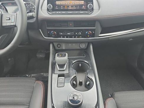 New 2026 Nissan Rogue SV AWD/4WD image 3
