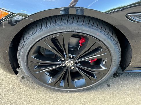 New 2024 Jaguar XF R-Dynamic SE image 8