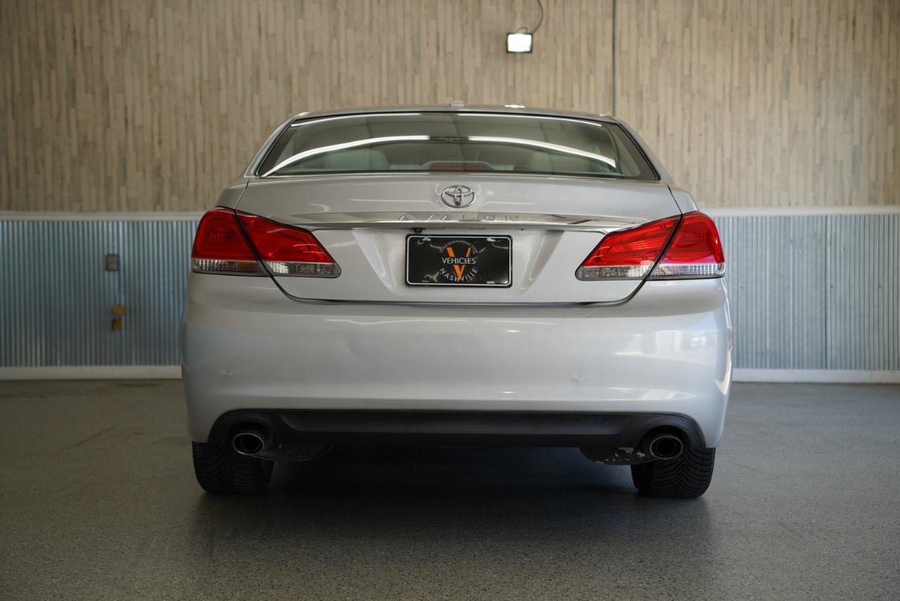 Used 2012 Toyota Avalon Limited FWD image 8