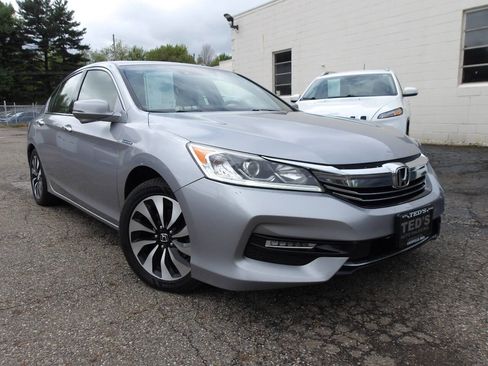Used 2017 Honda Accord EX-L image 7