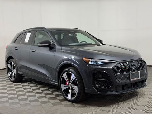 New 2026 Audi SQ5 Premium Plus AWD/4WD image 7