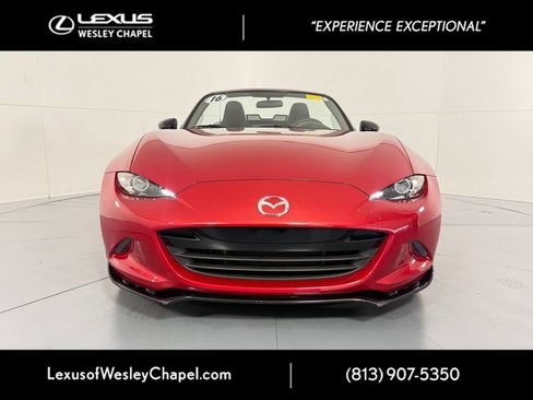 Used 2016 MAZDA MX-5 Miata Club RWD image 5