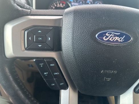 Used 2017 Ford F150 Lariat w/ Equipment Group 502A Luxury image 13