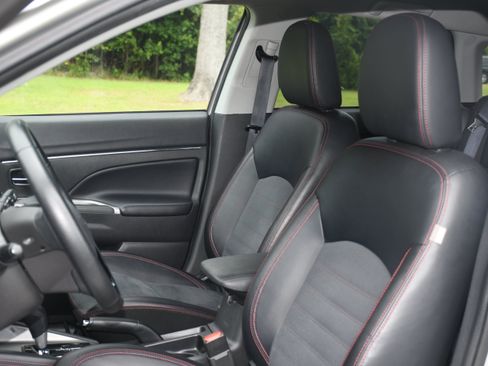 Used 2024 Mitsubishi Outlander Sport SE AWD/4WD image 11