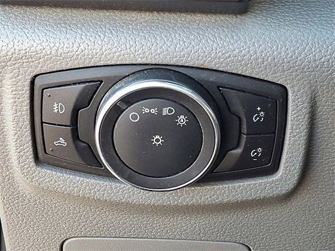 Used 2015 Ford F150 XLT w/ Trailer Tow Package image 23