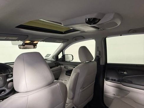 Used 2022 Honda Pilot Touring image 36