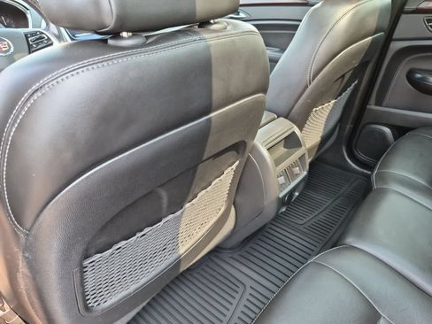 Used 2013 Cadillac SRX Luxury FWD image 18