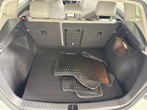 Used 2022 Volkswagen Taos SE w/ IQ.Drive SE Package image 13