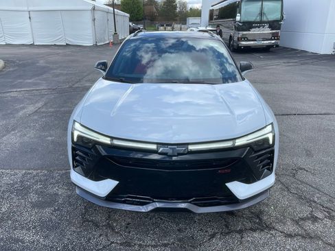 New 2026 Chevrolet Blazer EV SS AWD/4WD image 2
