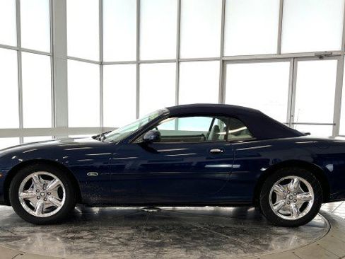 Used 1999 Jaguar XK8 image 4