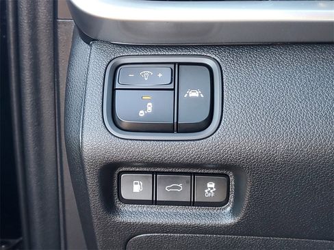 Used 2020 Kia Optima LX image 15