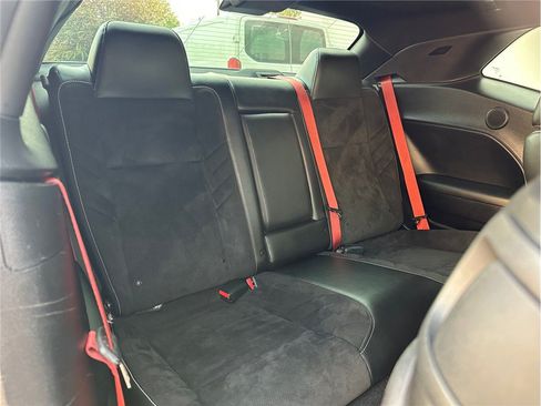 Used 2019 Dodge Challenger SRT Hellcat Redeye RWD image 17