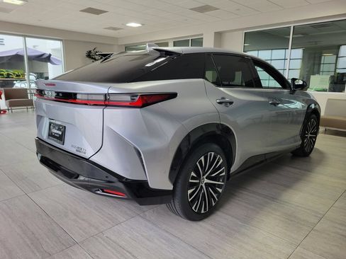 Certified 2023 Lexus RZ 450e Premium w/ Accessory Package (P5) AWD/4WD image 6