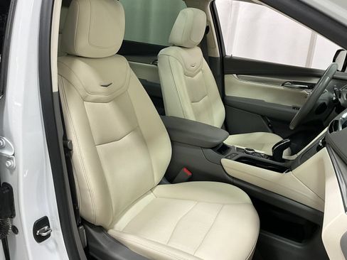 Used 2023 Cadillac XT5 Premium Luxury AWD/4WD image 9
