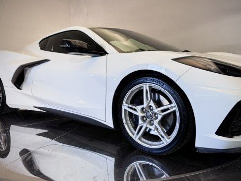 Used 2023 Chevrolet Corvette 3LT w/ Z51 Performance Package image 18