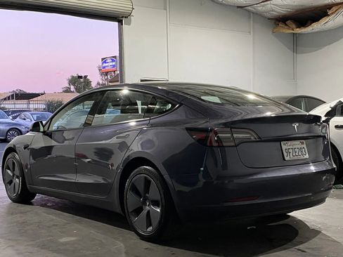 Used 2023 Tesla Model 3 Standard Range image 2