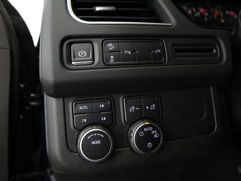 Used 2021 Chevrolet Tahoe Z71 AWD/4WD image 50