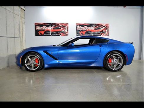 Used 2014 Chevrolet Corvette Stingray Coupe w/ 2LT Preferred Equipment Group RWD image 24