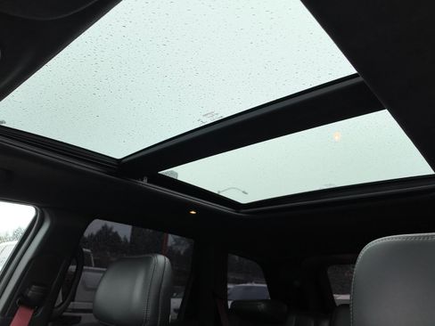 Used 2021 Jeep Grand Cherokee Trackhawk image 20