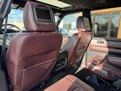 Used 2016 Ford Expedition EL Platinum image 23