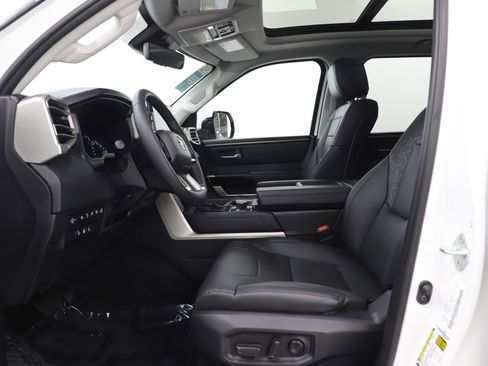 Used 2022 Toyota Tundra Limited image 26