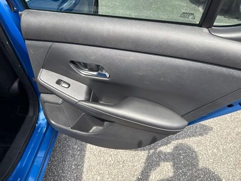 Used 2020 Nissan Sentra SV FWD image 17