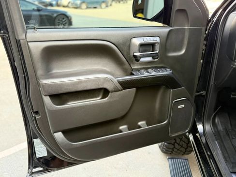 Used 2017 Chevrolet Silverado 1500 LTZ Z71 w/ LTZ Plus Package image 12