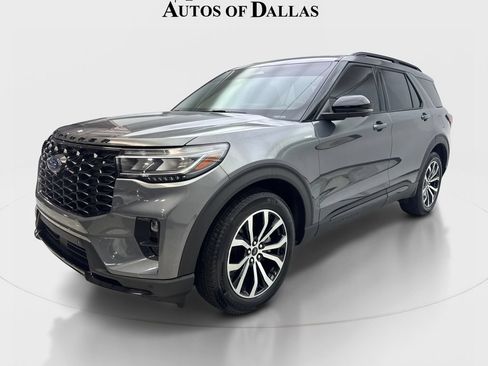 Used 2025 Ford Explorer ST-Line w/ Premium Package RWD image 3