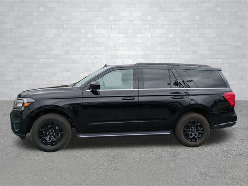 Certified 2022 Ford Expedition XLT image 7