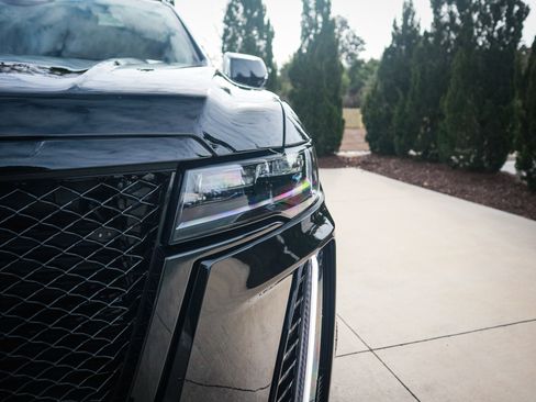 Used 2023 Cadillac Escalade ESV V w/ Heavy-Duty Trailer Package image 6