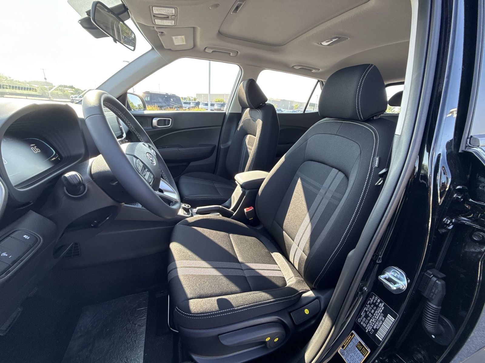 Used 2026 Hyundai Venue SEL FWD image 13