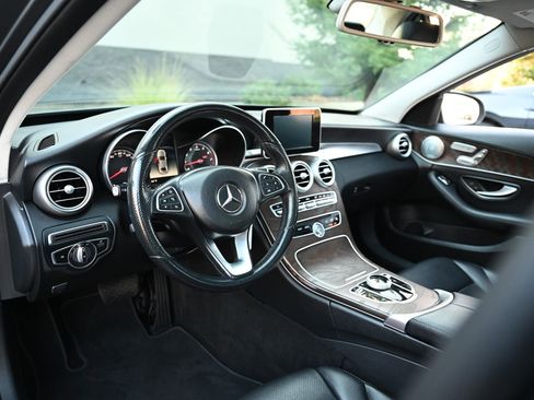Used 2018 Mercedes-Benz C 300 4MATIC Sedan image 20