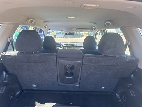 Used 2016 Nissan Rogue S image 23