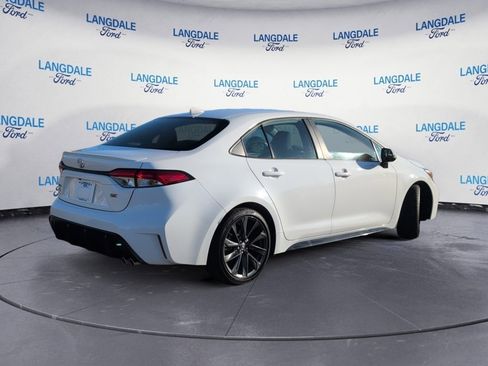 Used 2025 Toyota Corolla SE image 4