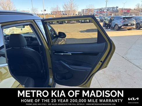 Used 2024 Kia Seltos SX image 32