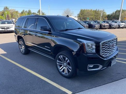 Used 2018 GMC Yukon Denali w/ Denali Ultimate Package AWD/4WD image 4